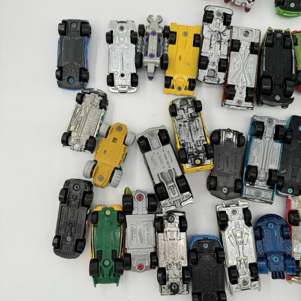 Hot Wheels Diecast Car Lot Of‎ 47 Mattel 2000s 1:64 Mixed Models Toy Cars VTG